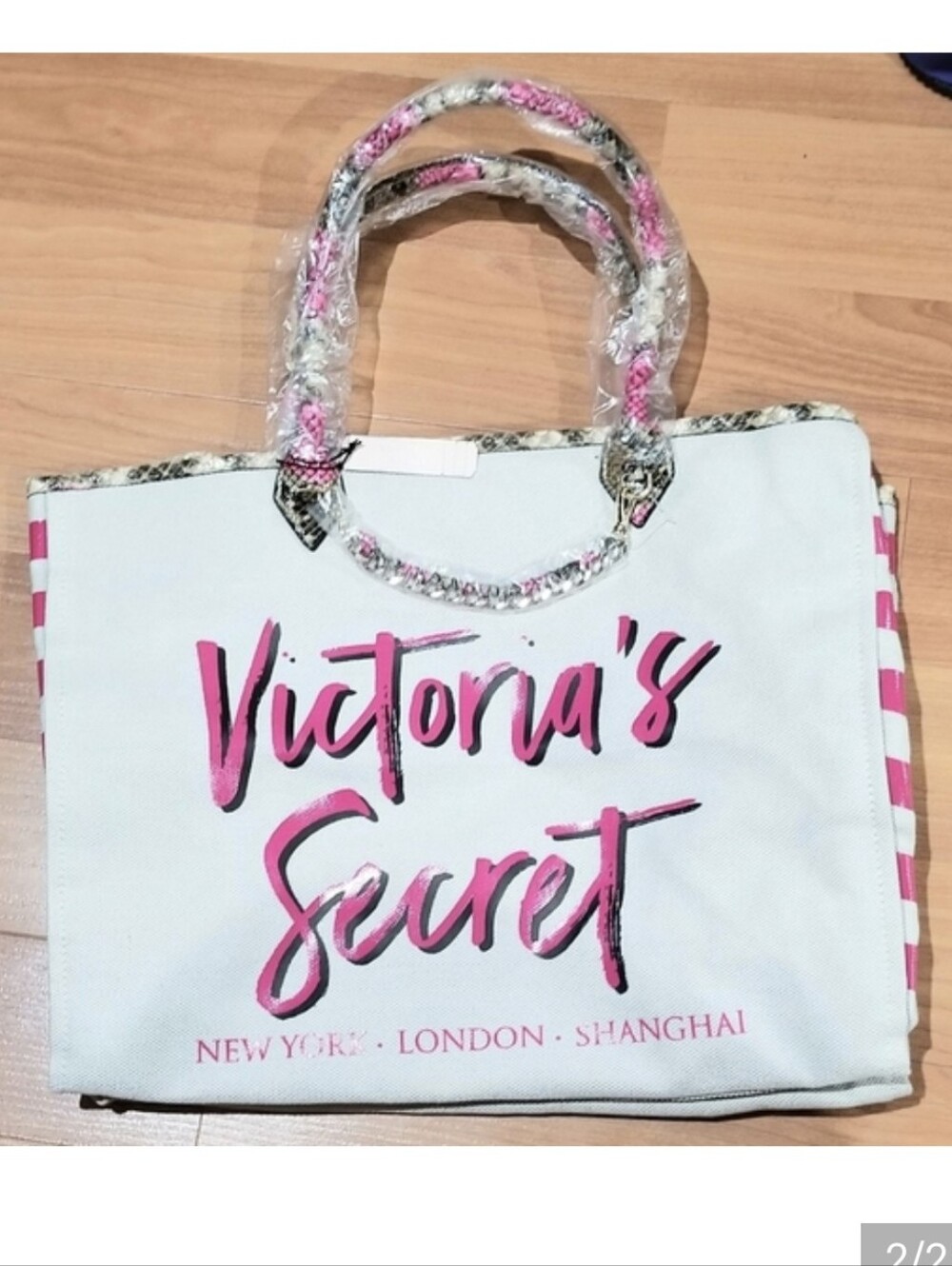 VICTORIA'S SECRET Python Trim Tote - Picture 2 of 4
